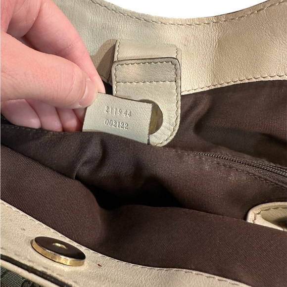 GUCCI Beige/White GG Canvas Medium Sukey Tote Bag - Picture 10 of 11